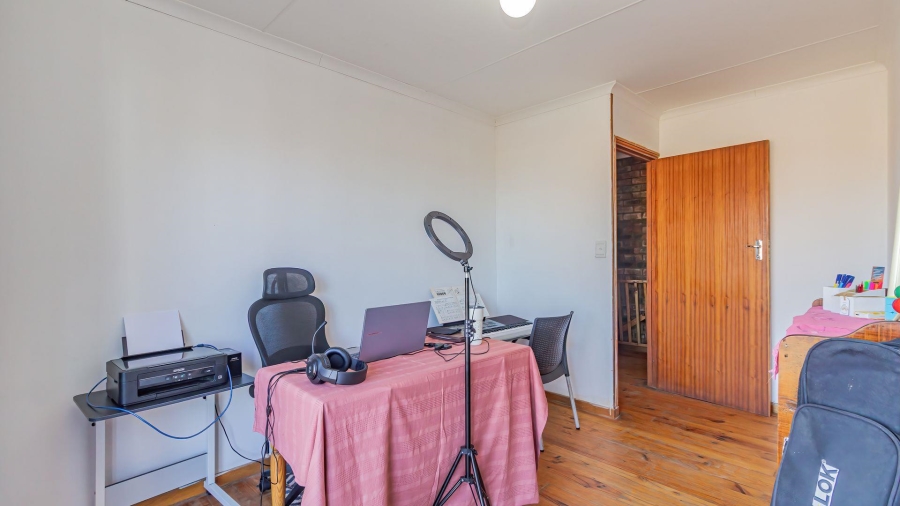 6 Bedroom Property for Sale in Tergniet Western Cape